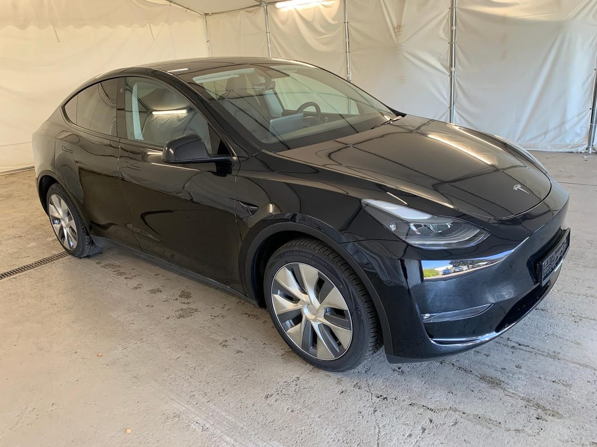 Tesla Model Y Long Range Dual AWD Kam Autopilot 3 foto 2