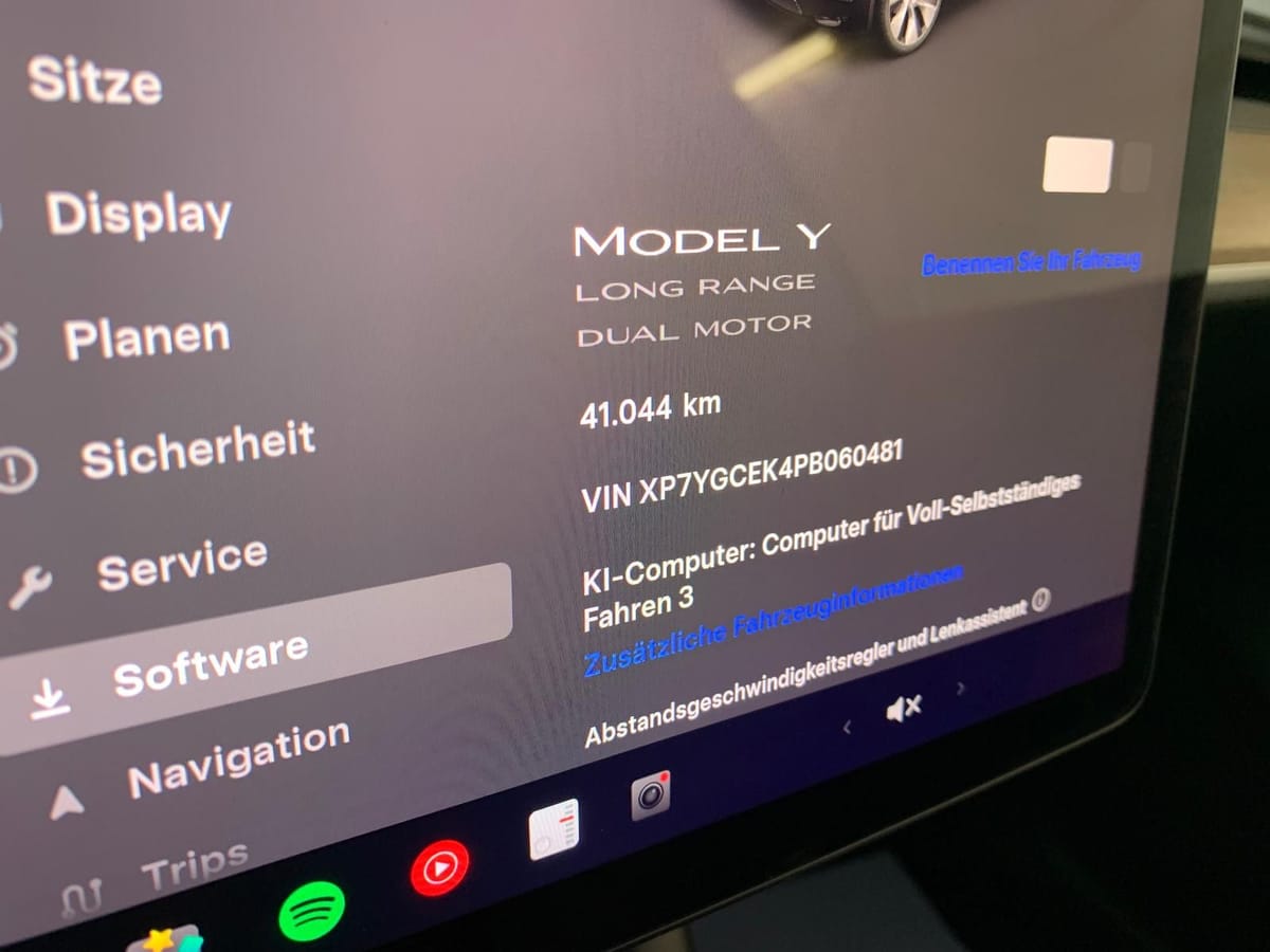 Tesla Model Y Long Range Dual AWD Kam Autopilot 3 foto 12