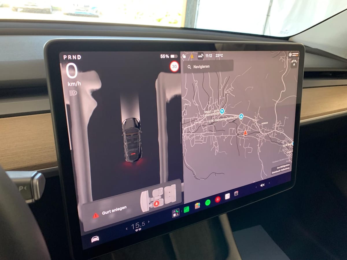 Tesla Model Y Long Range Dual AWD Kam Autopilot 3 foto 14