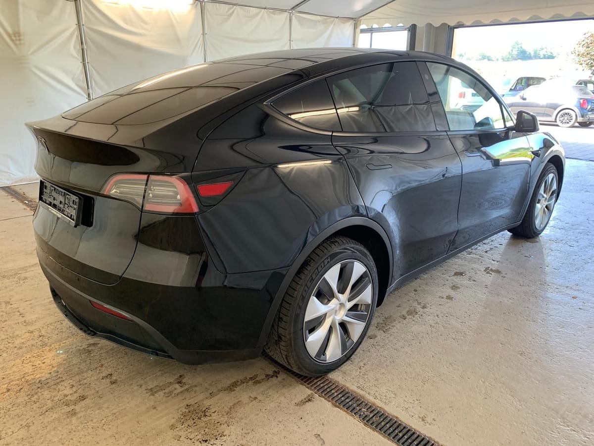 Tesla Model Y Long Range Dual AWD Kam Autopilot 3 foto 5