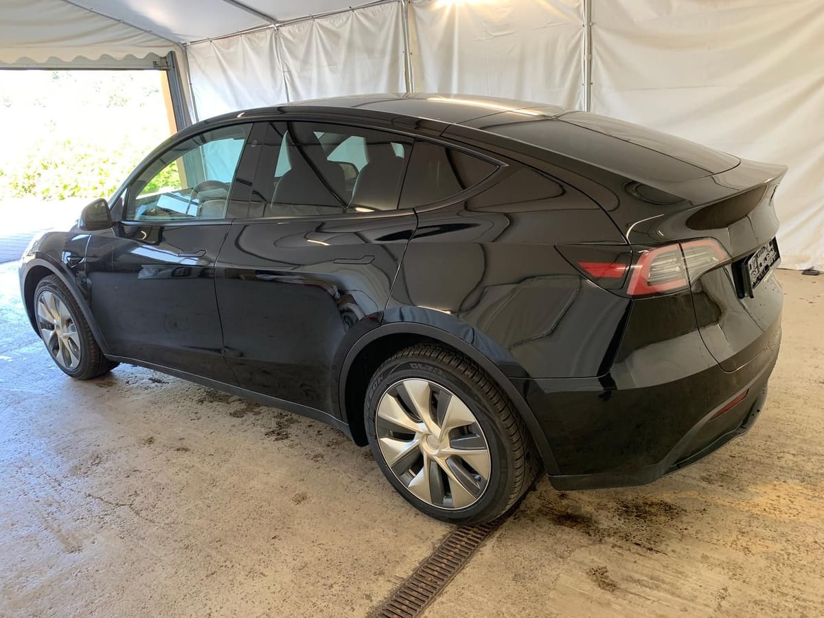 Tesla Model Y Long Range Dual AWD Kam Autopilot 3 foto 8