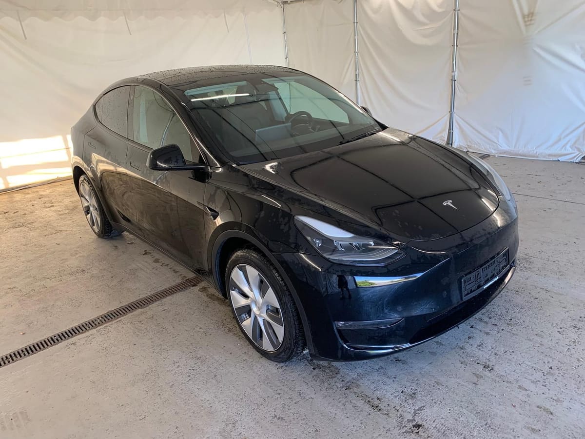 Tesla Model Y Long Range Dual AWD Kam Autopilot 3 foto 2