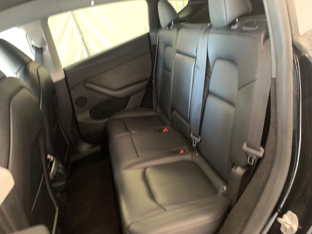 Tesla Model Y Long Range Dual AWD Kam Autopilot 3 foto 12