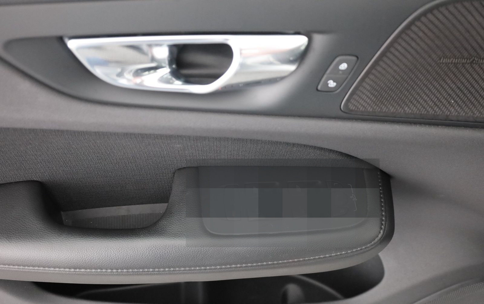 Volvo V60 D3 Kombi Momentum Pro LED Kamera Navi H&K foto 21