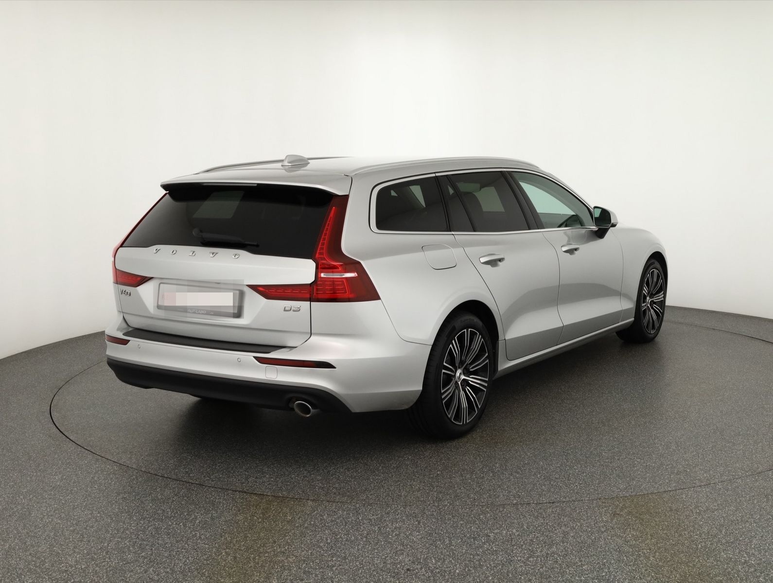 Volvo V60 D3 Kombi Momentum Pro LED Kamera Navi H&K foto 5