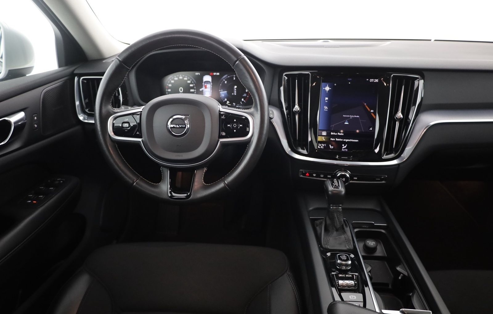 Volvo V60 D3 Kombi Momentum Pro LED Kamera Navi H&K foto 10