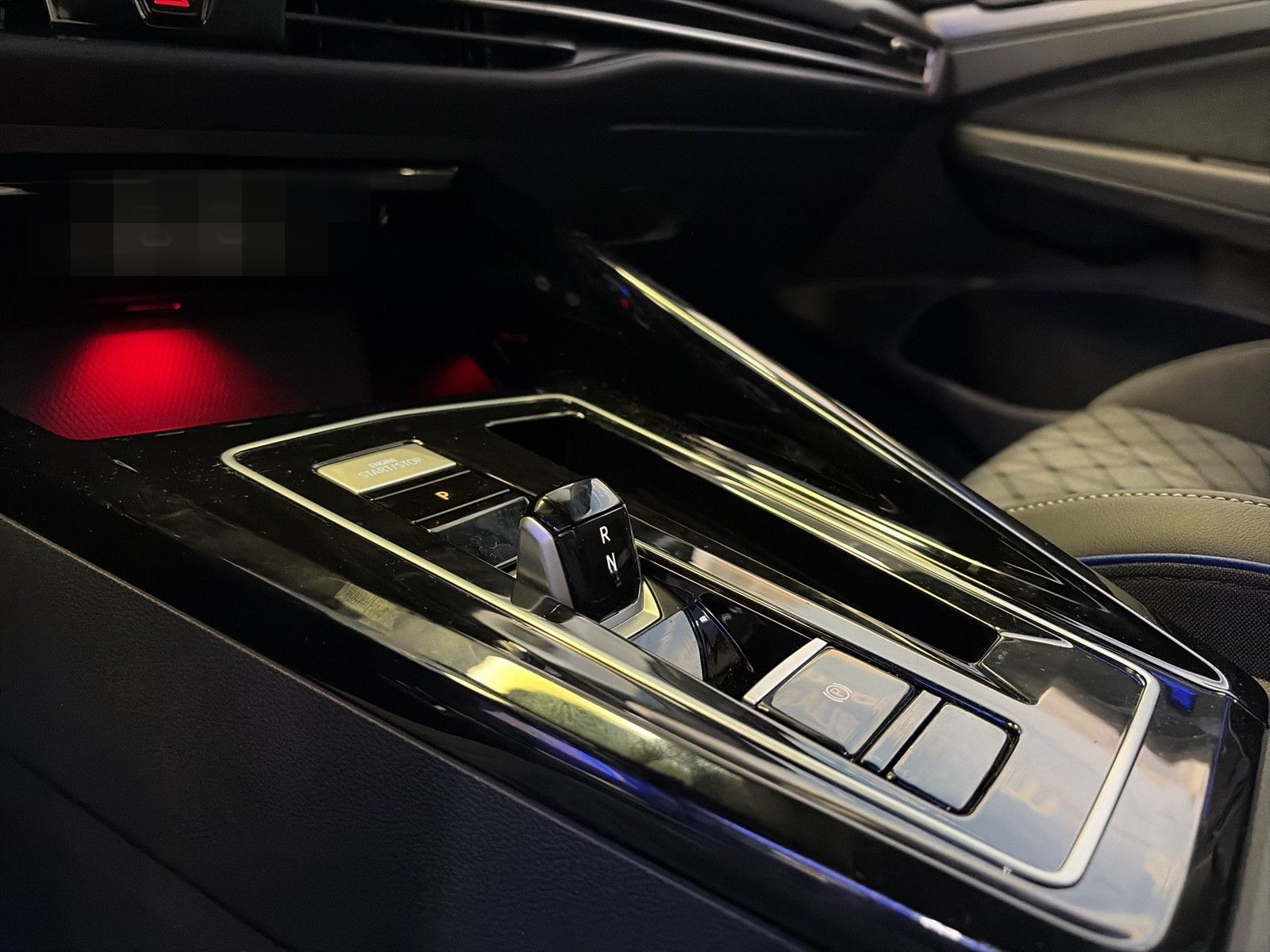 Volkswagen Golf R-Line 1.5 eTSI DSG LED-MATRIX+KAMERA+NAVI foto 14