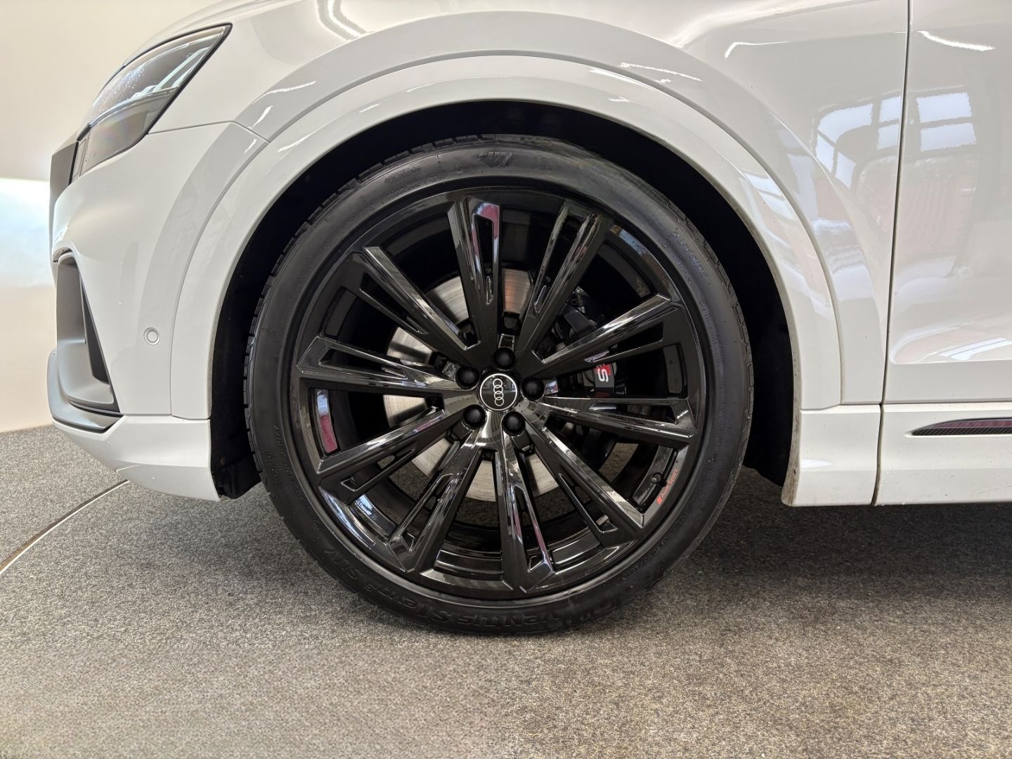 Audi SQ8 TFSI qu tiptronic MATRIX 23 S-SITZE B&O PANO foto 5