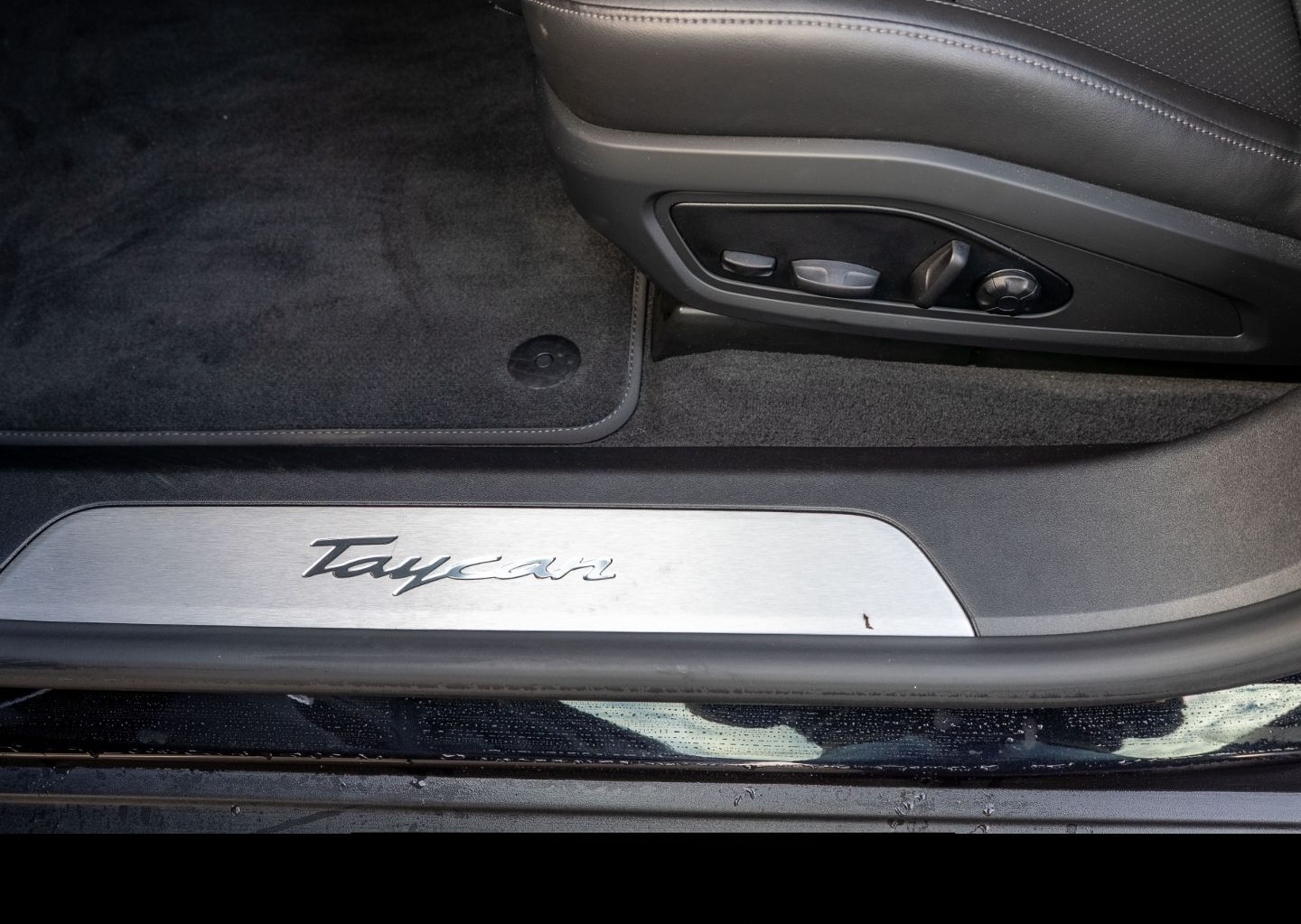 Porsche Taycan Sport Turismo Pano/Bose/HD-Matrix/Surroun foto 19