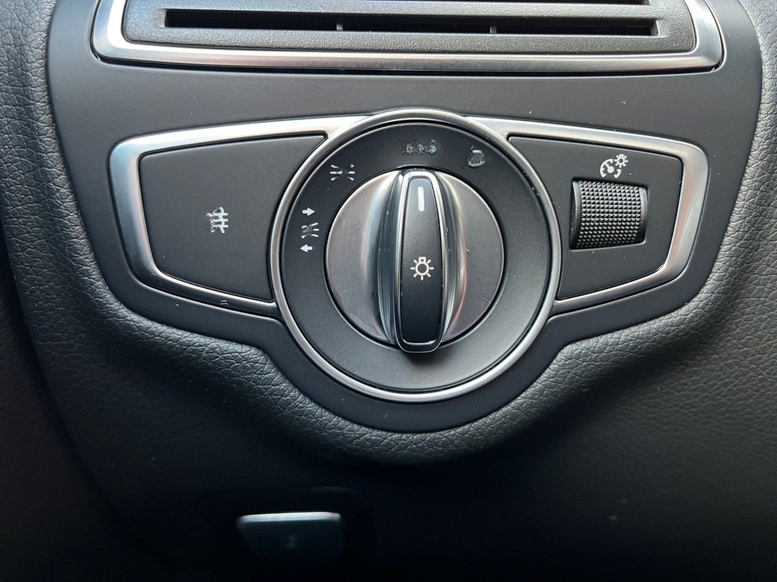 Mercedes-Benz C 180 Avantgarde Aut. Schiebedach+MatrixLED+Park foto 15