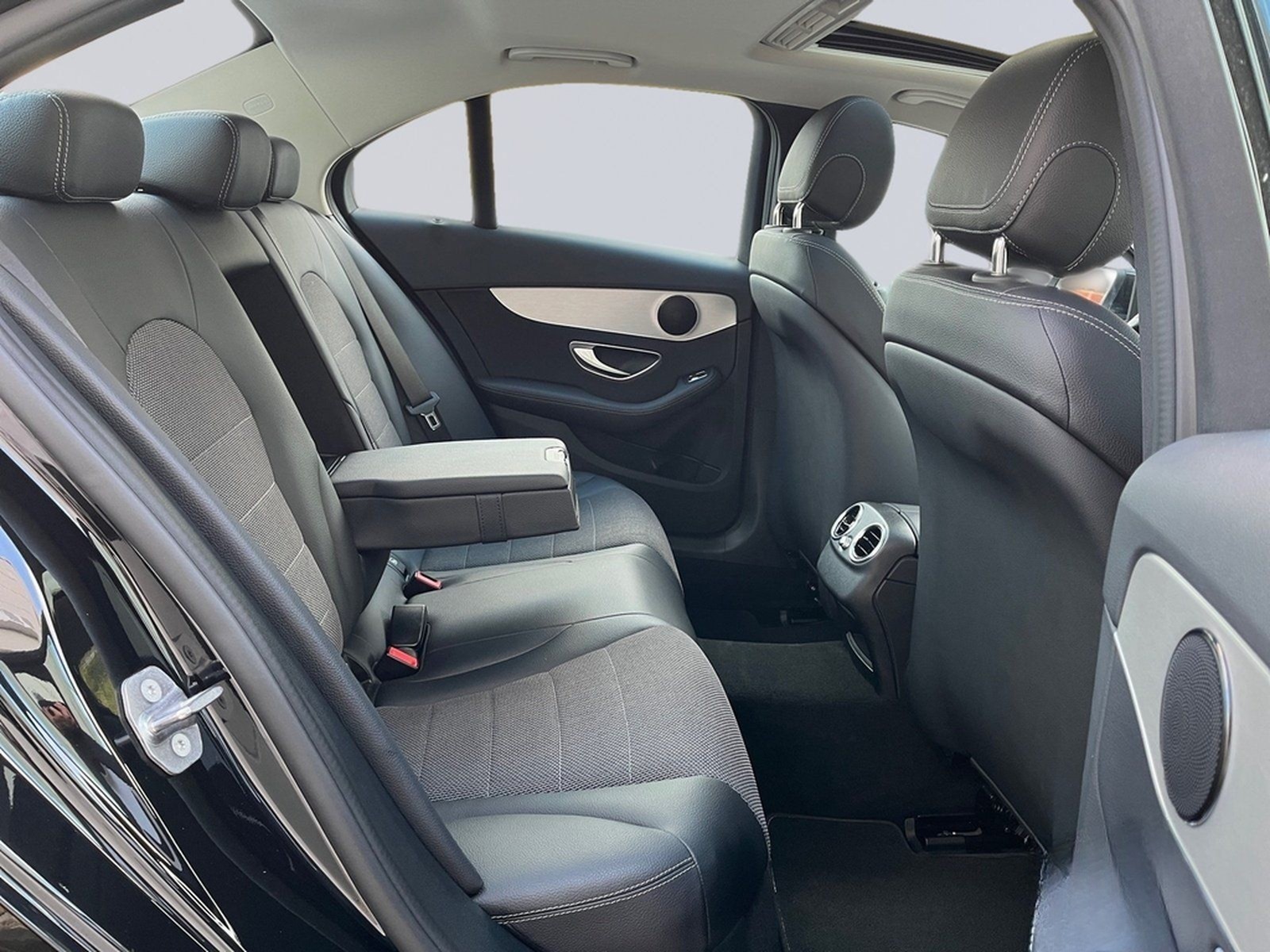 Mercedes-Benz C 180 Avantgarde Aut. Schiebedach+MatrixLED+Park foto 8