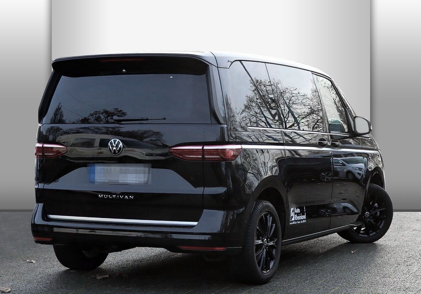 Volkswagen T7 Multivan Style 2.0 TDI SCR DSG 6-SITZER/AHK/N foto 2
