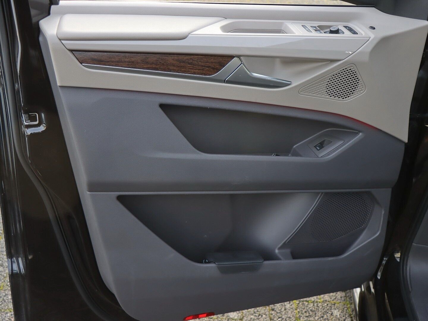 Volkswagen T7 Multivan Style 2.0 TDI SCR DSG 6-SITZER/AHK/N foto 14