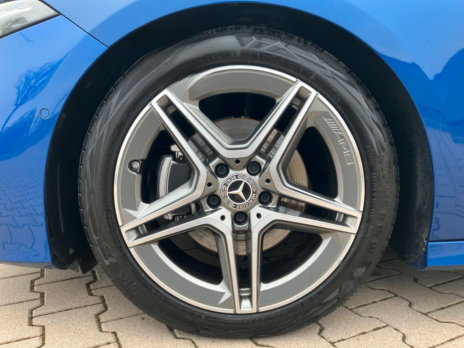 Mercedes-Benz A 180 d AMG Line AHK*Panorama*Ambiente*Kamera* foto 4