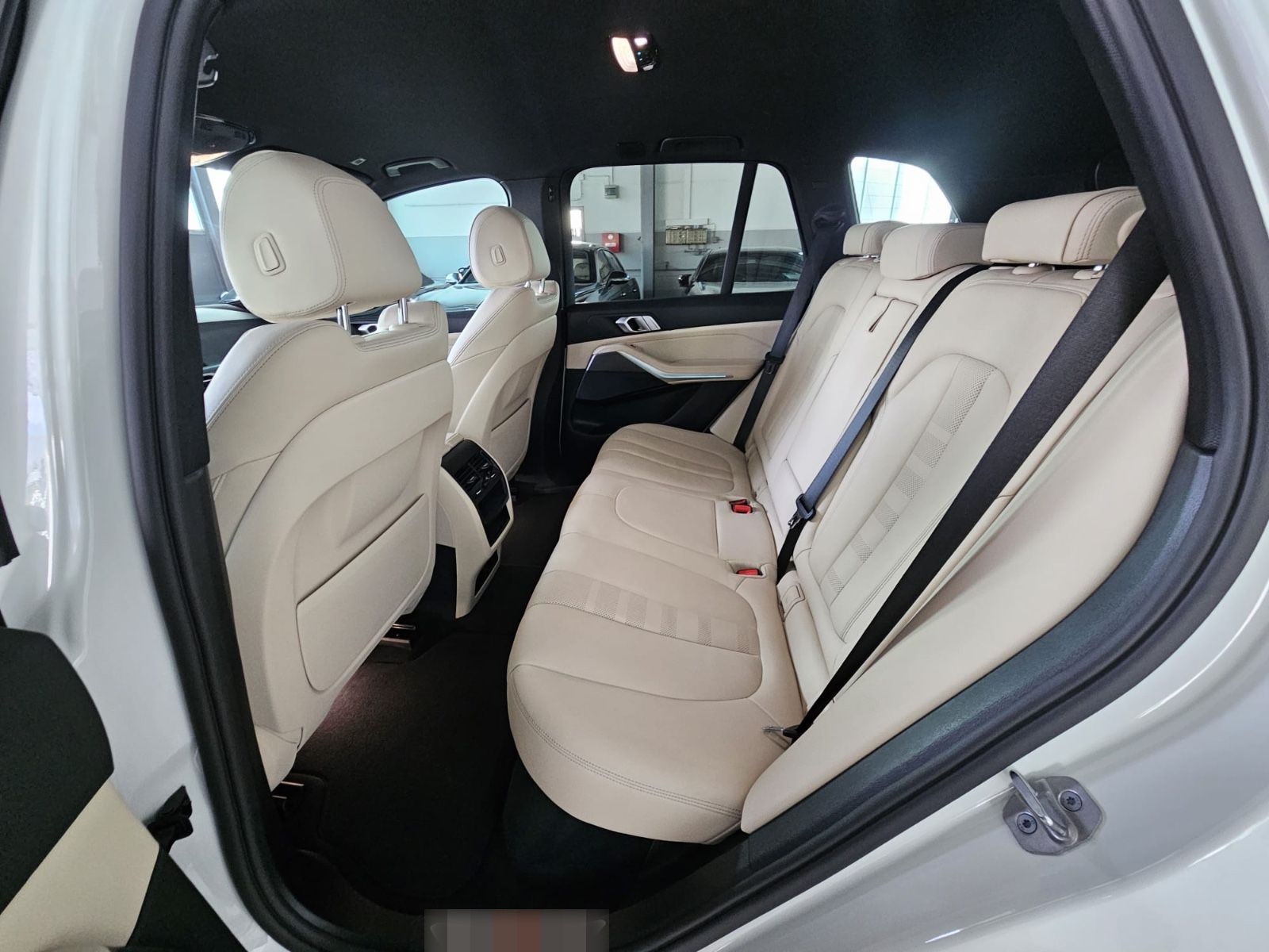 BMW X5 xDrive 45 e AHK/Leder/Unfallfrei/wieNeu foto 15