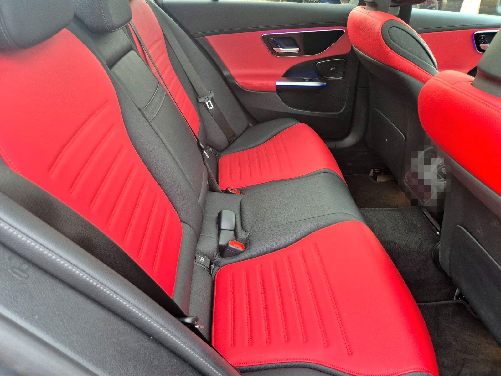 Mercedes-Benz C 300 d Limousine/DESIGNO/AMG/HuD/PANO/Night-Pak foto 22
