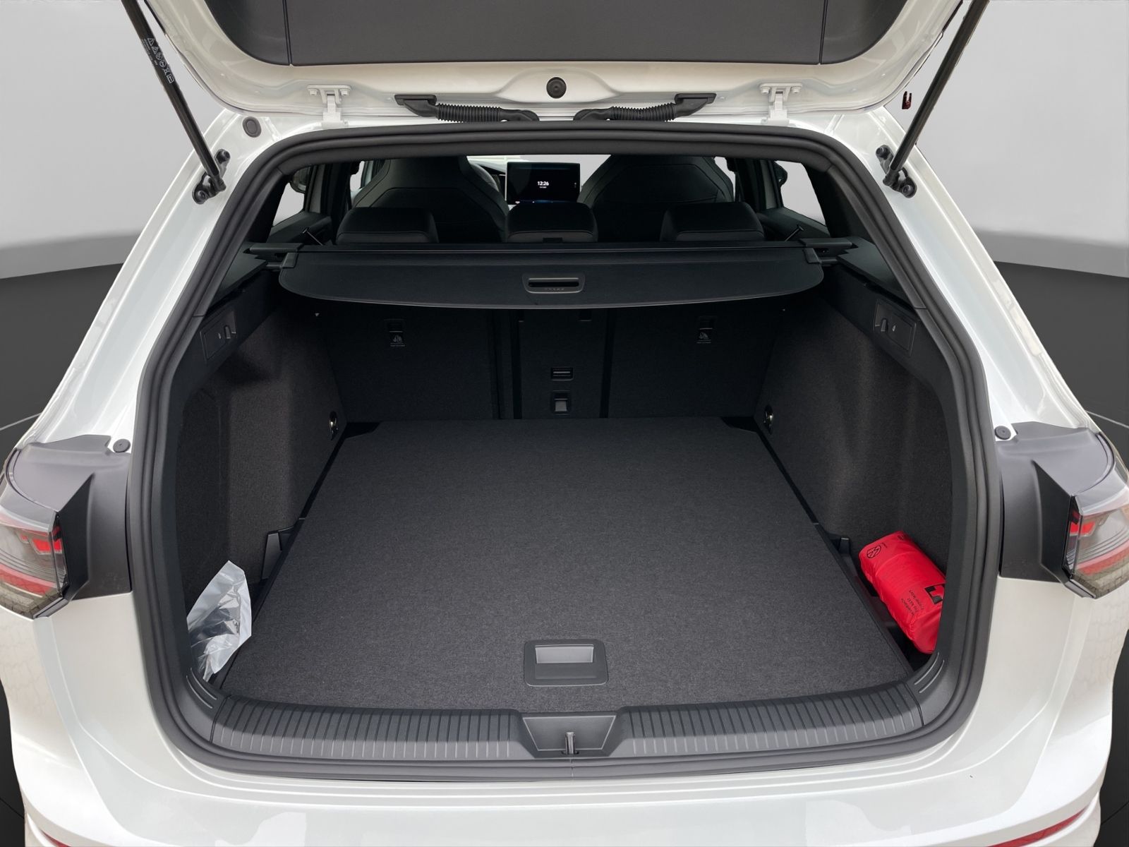Volkswagen Golf VIII Variant 2.0 TDI R-Line +DSG+NAVI+AHK+ foto 16
