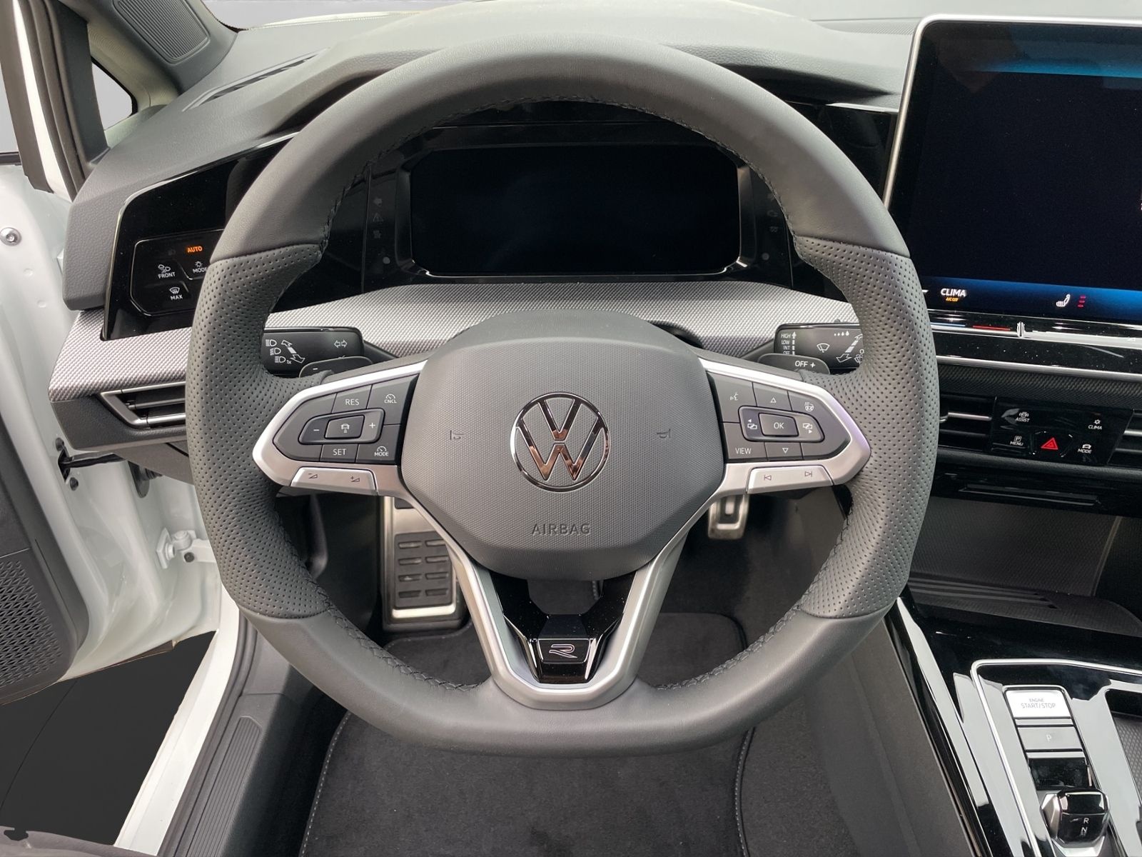Volkswagen Golf VIII Variant 2.0 TDI R-Line +DSG+NAVI+AHK+ foto 10