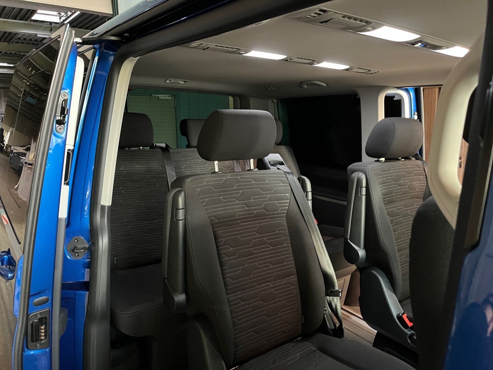 Volkswagen T6.1 Multivan Edition TDI AHK Navi Kamera LED foto 20