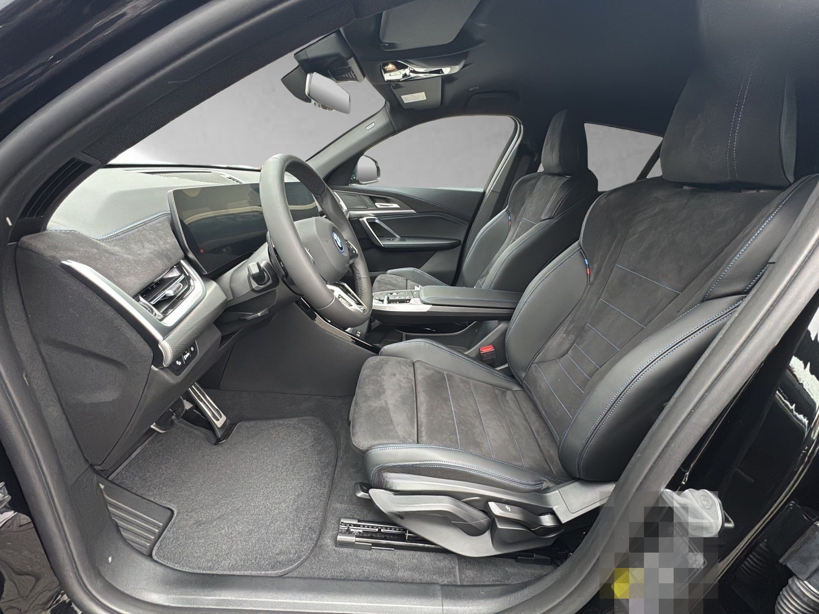 BMW iX2 eDrive20 M Sport AHK Premium 19" foto 9