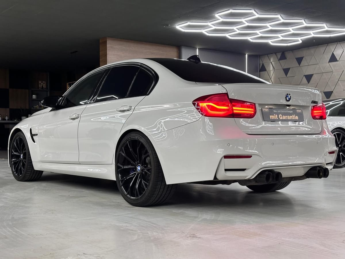 BMW M3 CARBON HUD HARMANKARDON CAM LANE foto 6