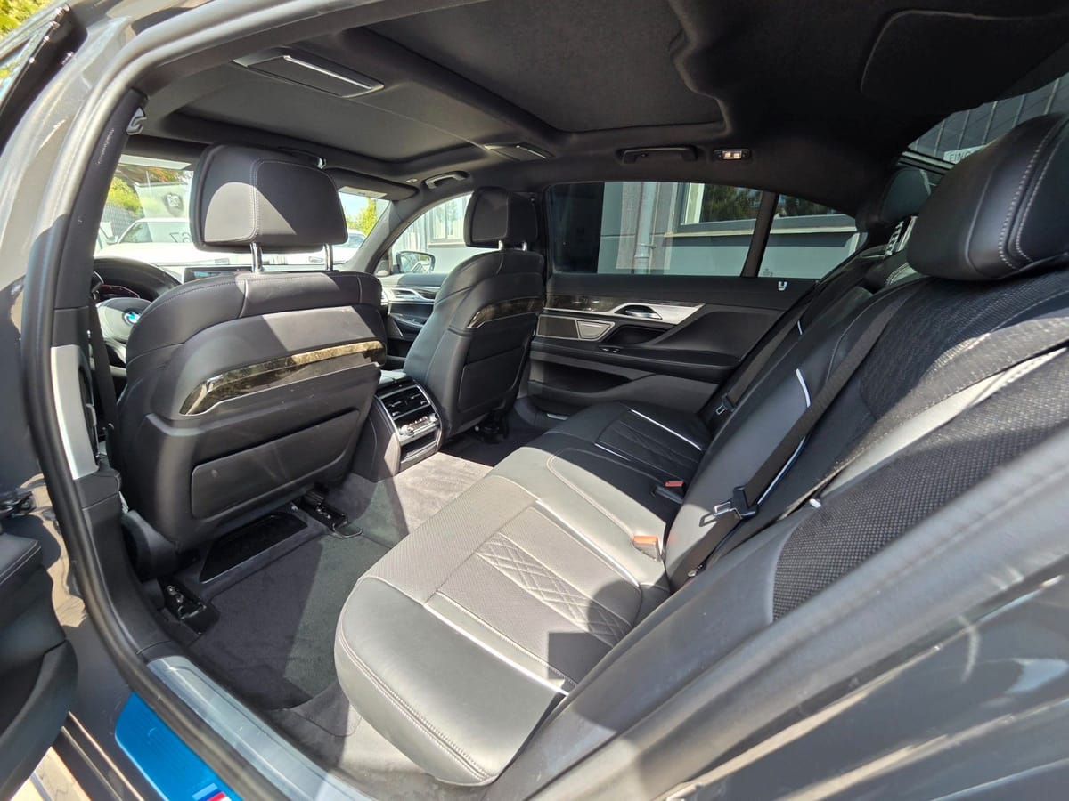BMW 750Li xDrive M Sport Paket H&K HuD 360 Kamera foto 15