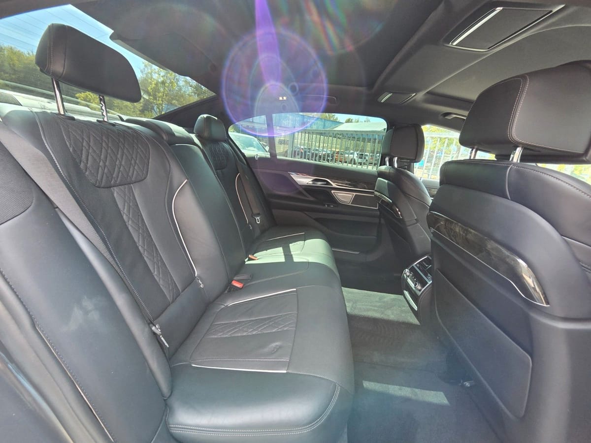 BMW 750Li xDrive M Sport Paket H&K HuD 360 Kamera foto 20