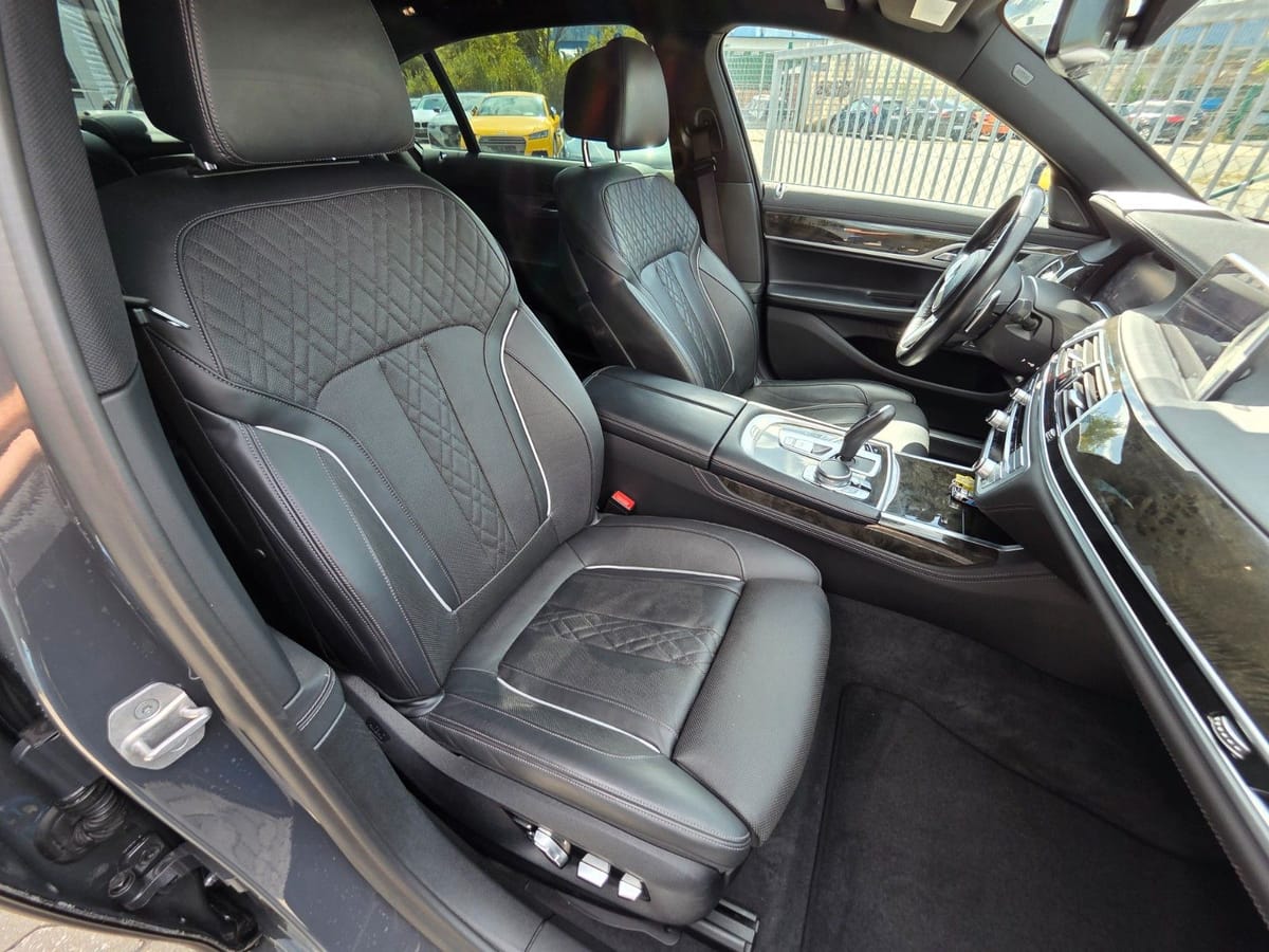 BMW 750Li xDrive M Sport Paket H&K HuD 360 Kamera foto 25