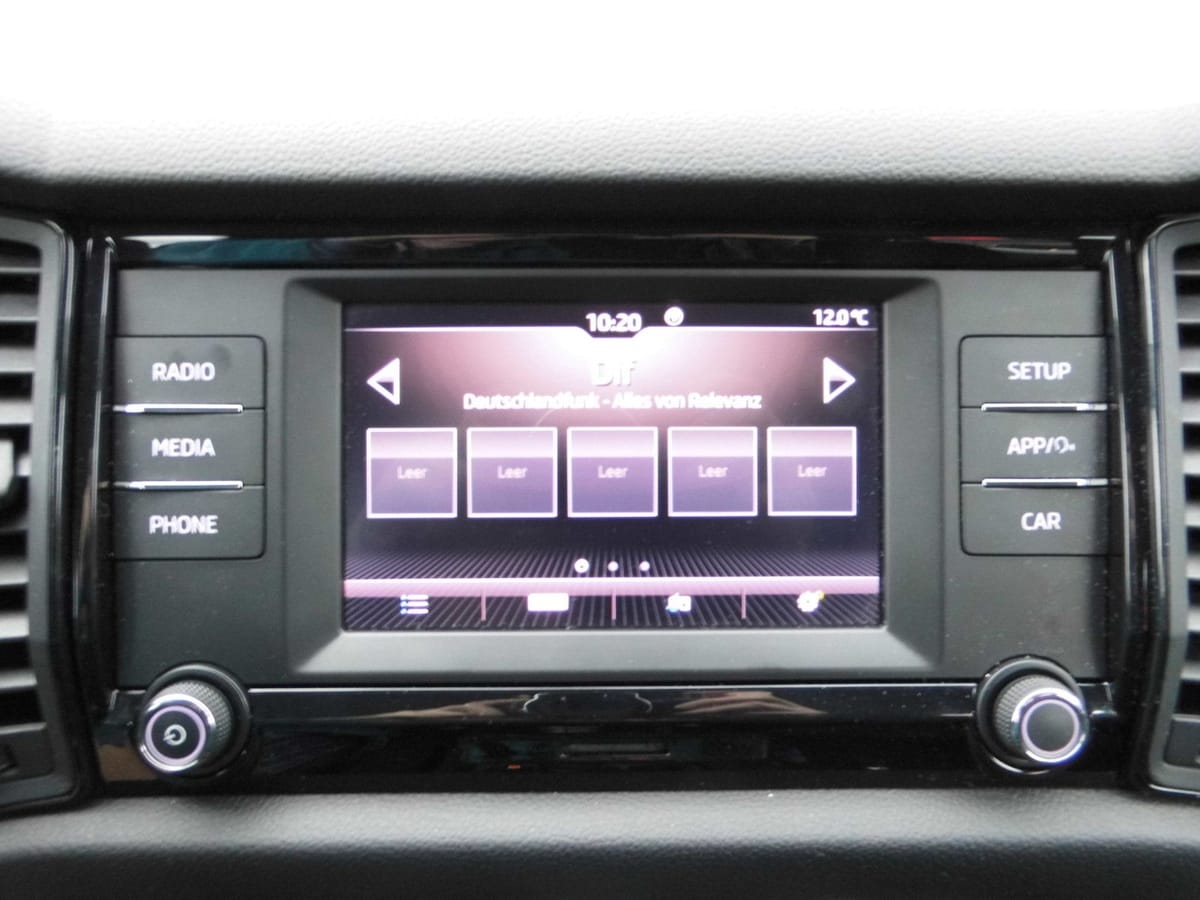 Skoda Kodiaq Active/KLIMAAUTO/SH/NAVI(SMARTLINK)/PDC foto 16