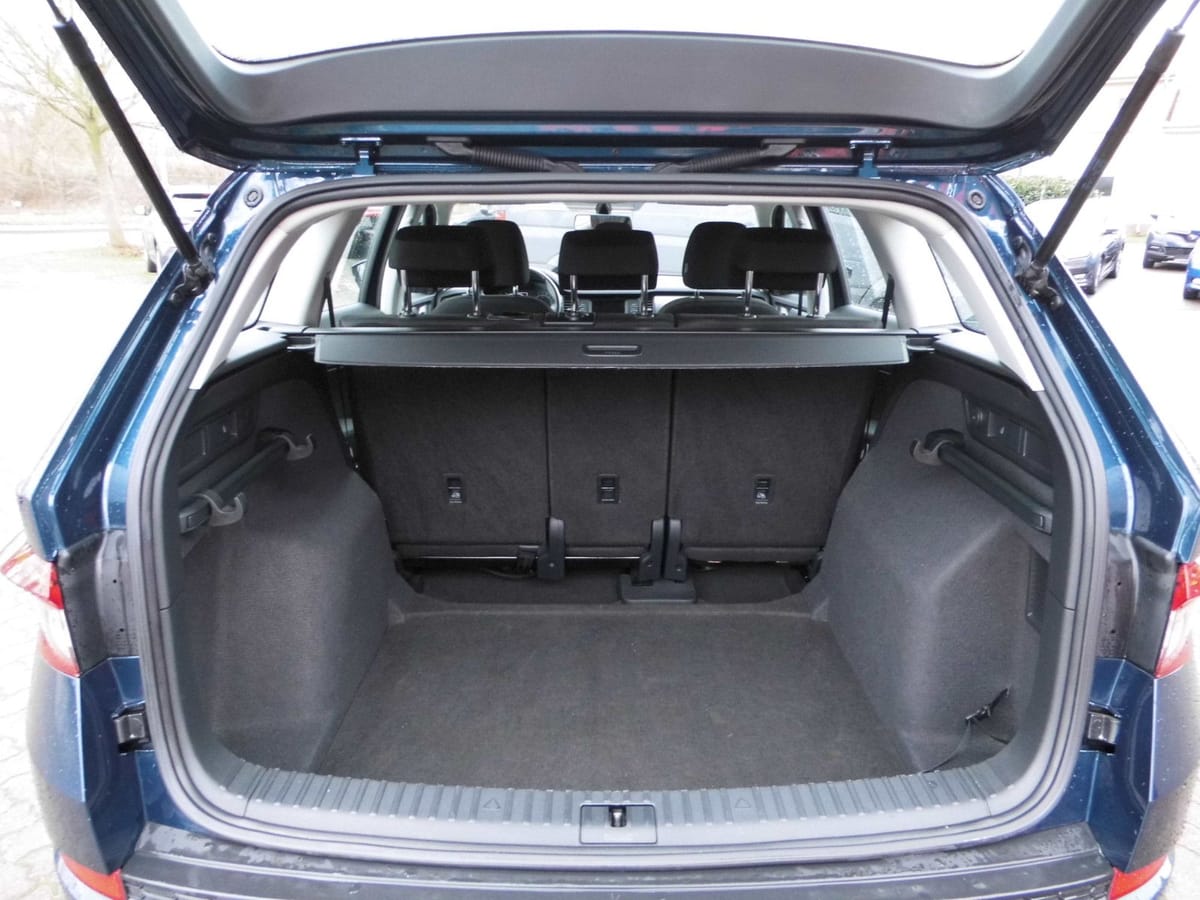 Skoda Kodiaq Active/KLIMAAUTO/SH/NAVI(SMARTLINK)/PDC foto 8