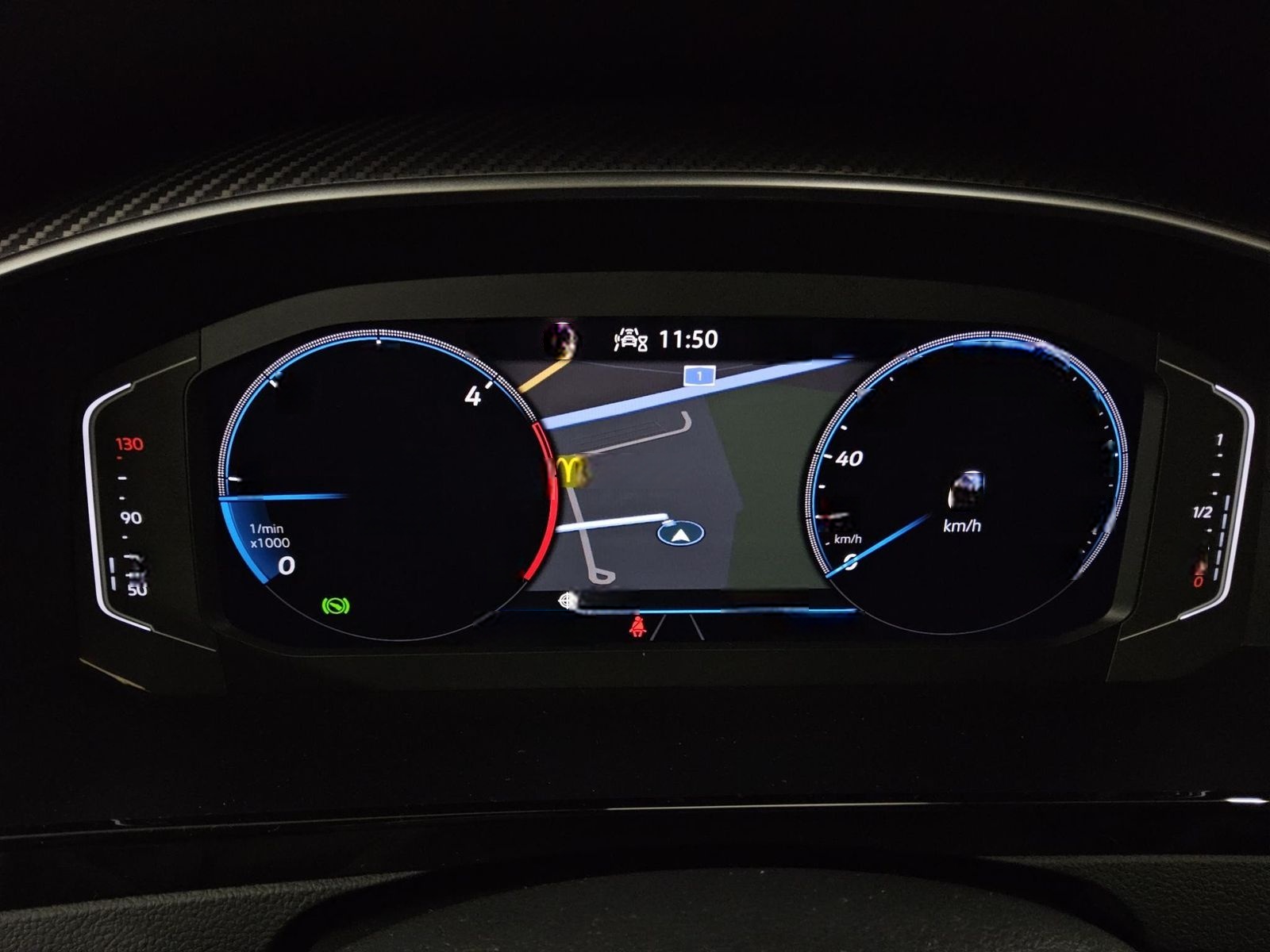 Volkswagen Arteon SB 2.0 TDI 4M R-Line Navi LED DC Pano RFK foto 8