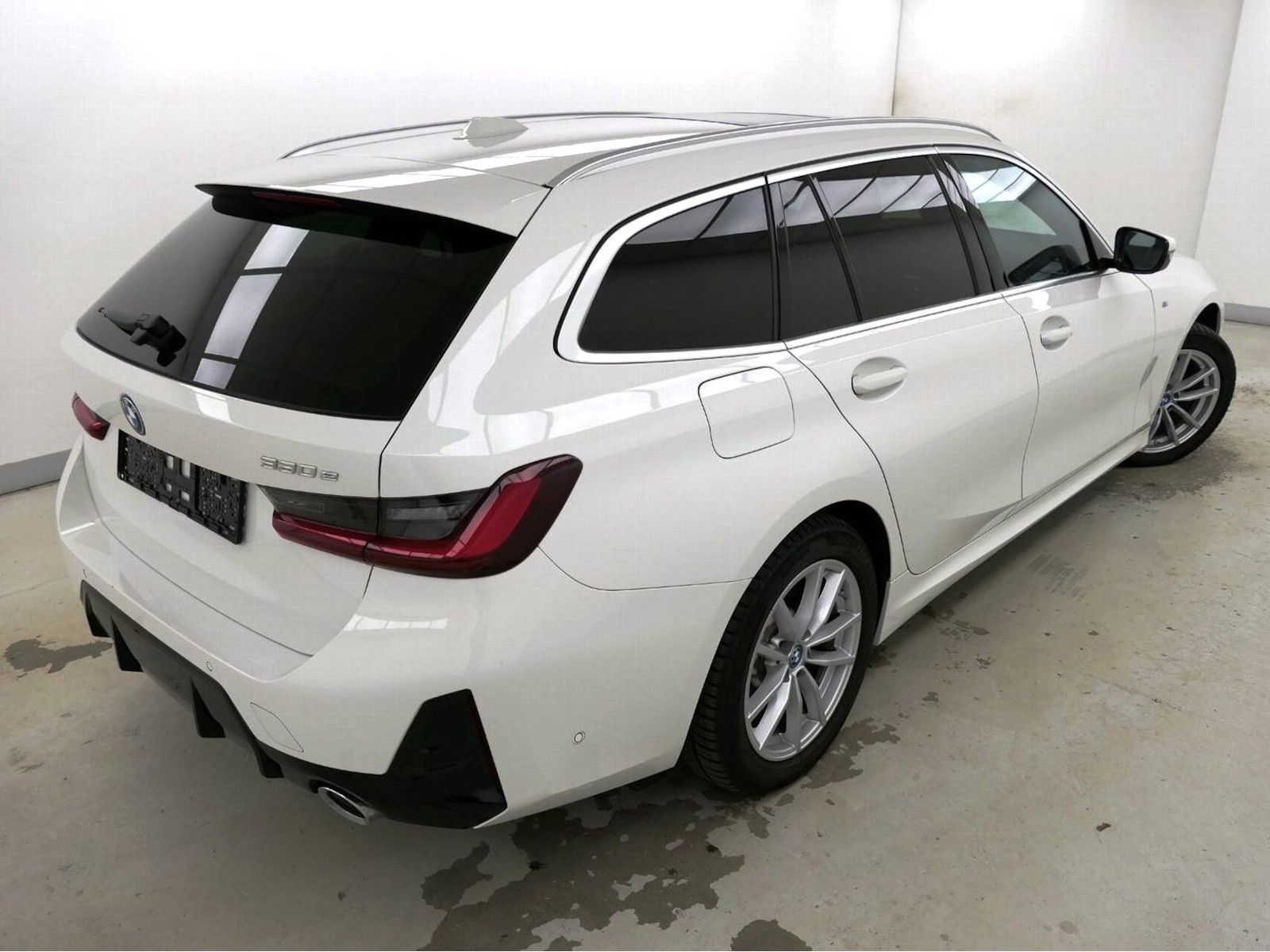 BMW 330e Touring M Sport Pano HeadUp ACC Sound Kam foto 3