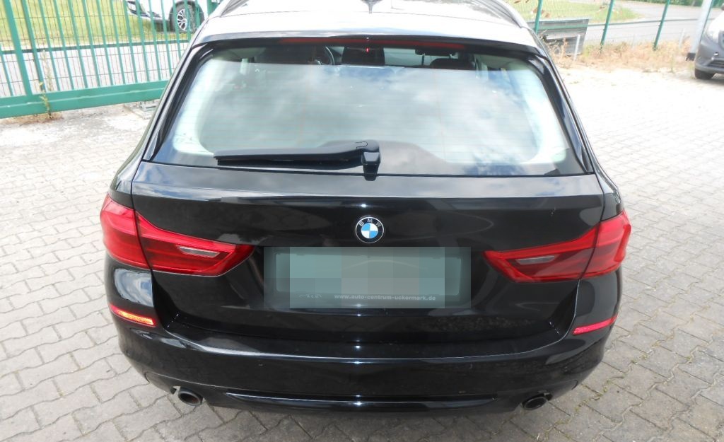BMW 520i Touring Aut. Sport Line foto 6