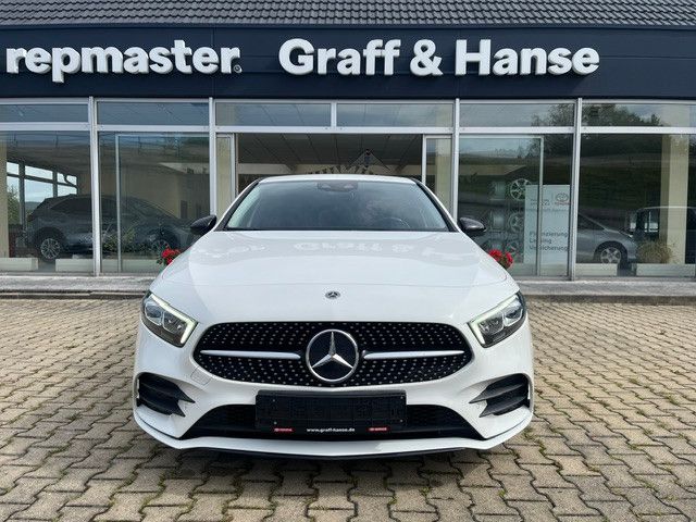Mercedes-Benz A 200 AMG Line foto 2