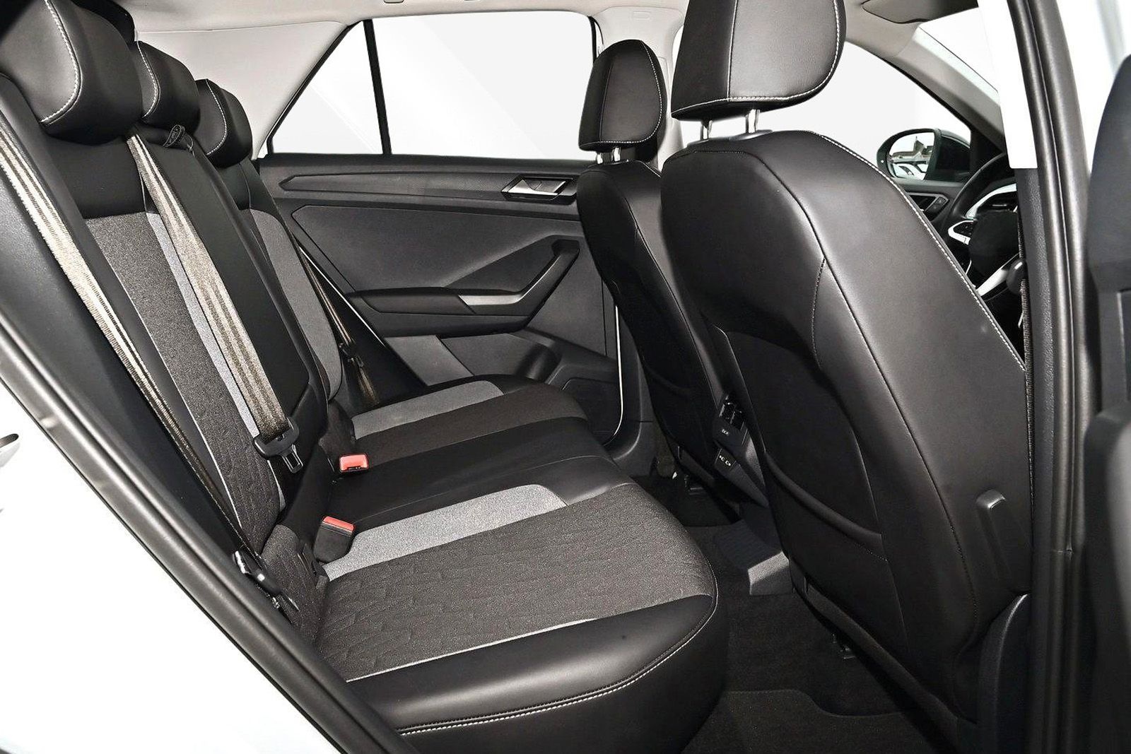 Volkswagen T-Roc 1.0 TSI Goal foto 7