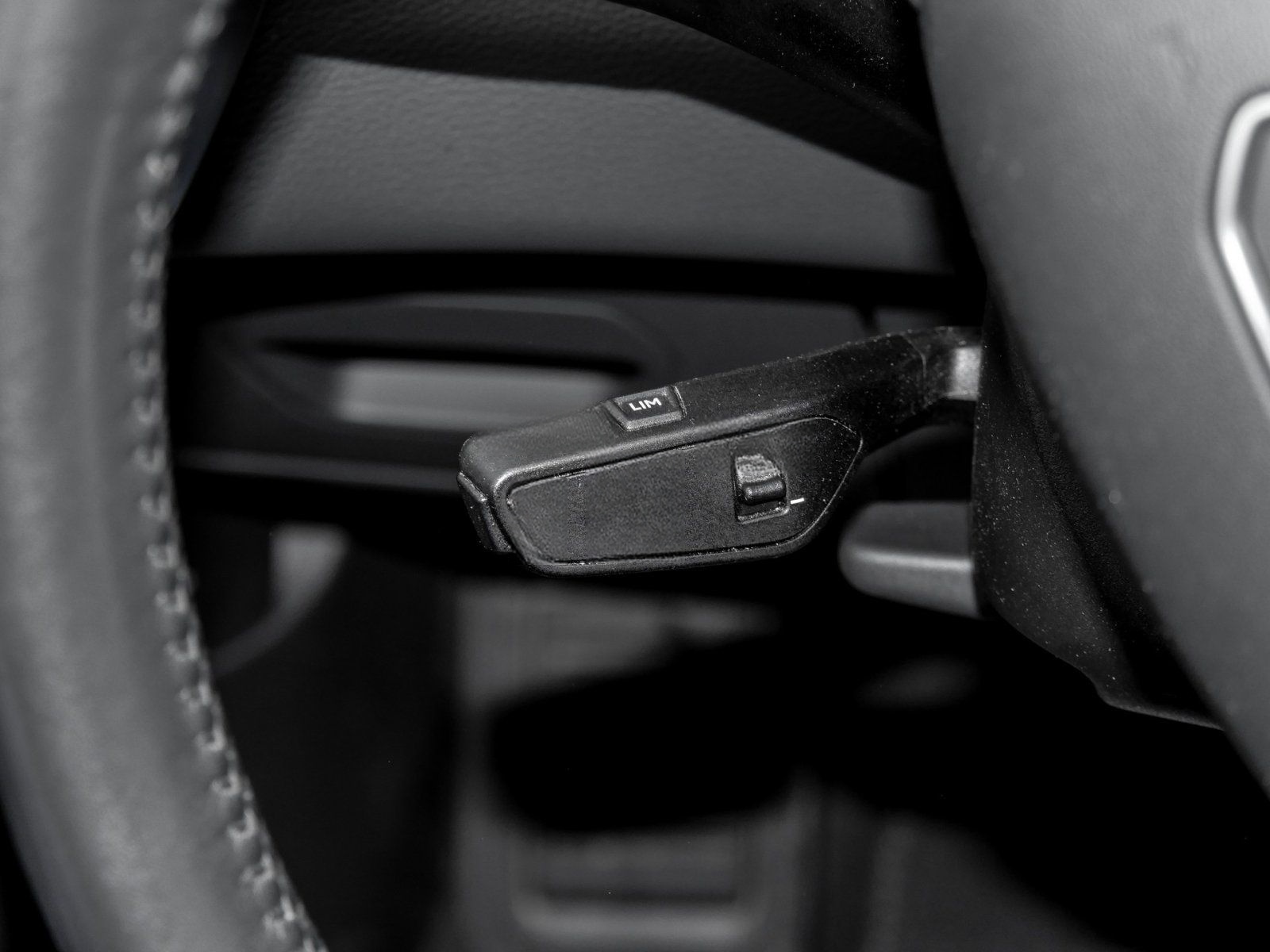 Audi A6 40 TDI S tronic Nav+ LED AHK Tour DAB+ eKlapp foto 15