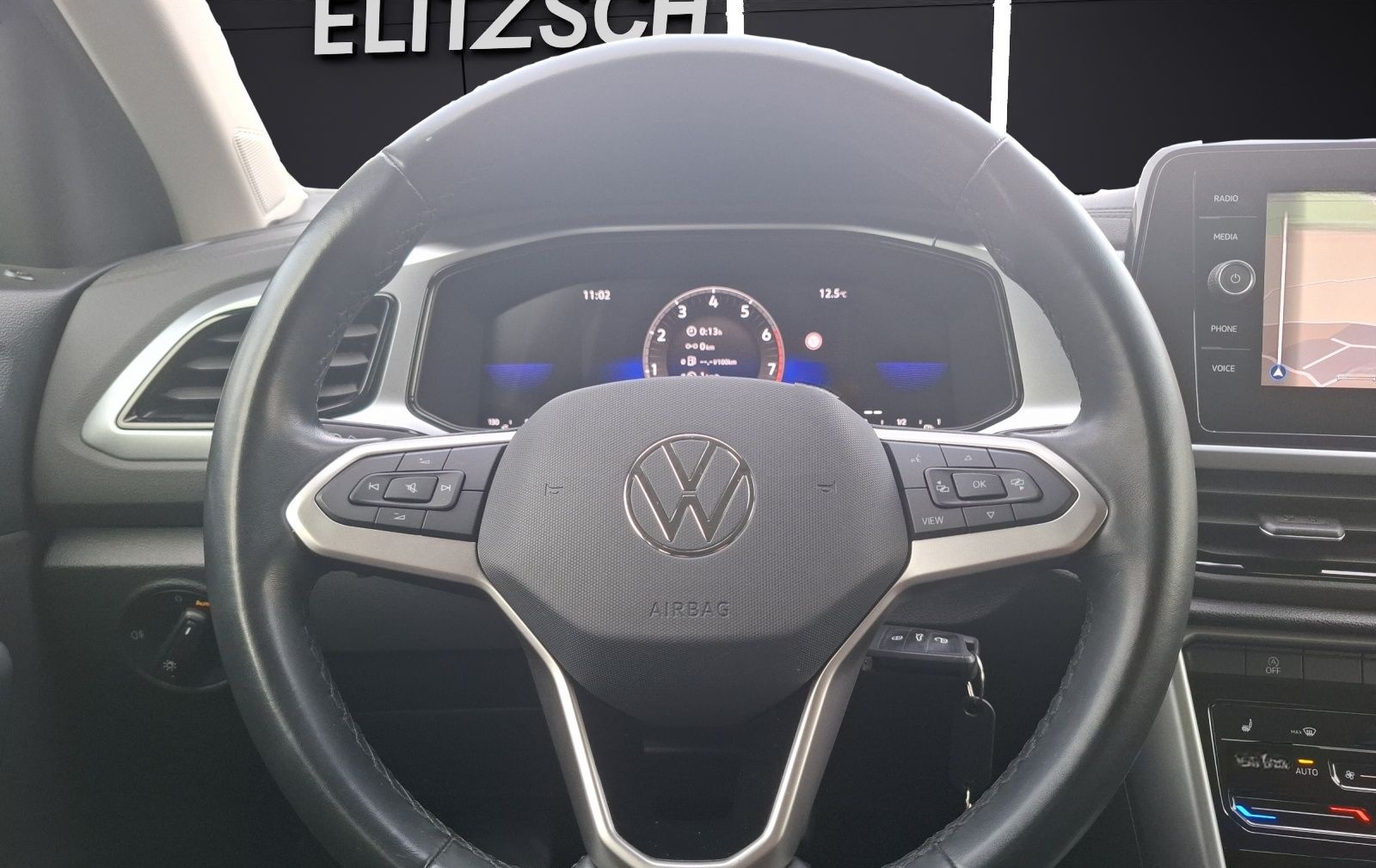 Volkswagen T-Roc TSI Life LED Navi AID Park-Assist SH LM foto 17