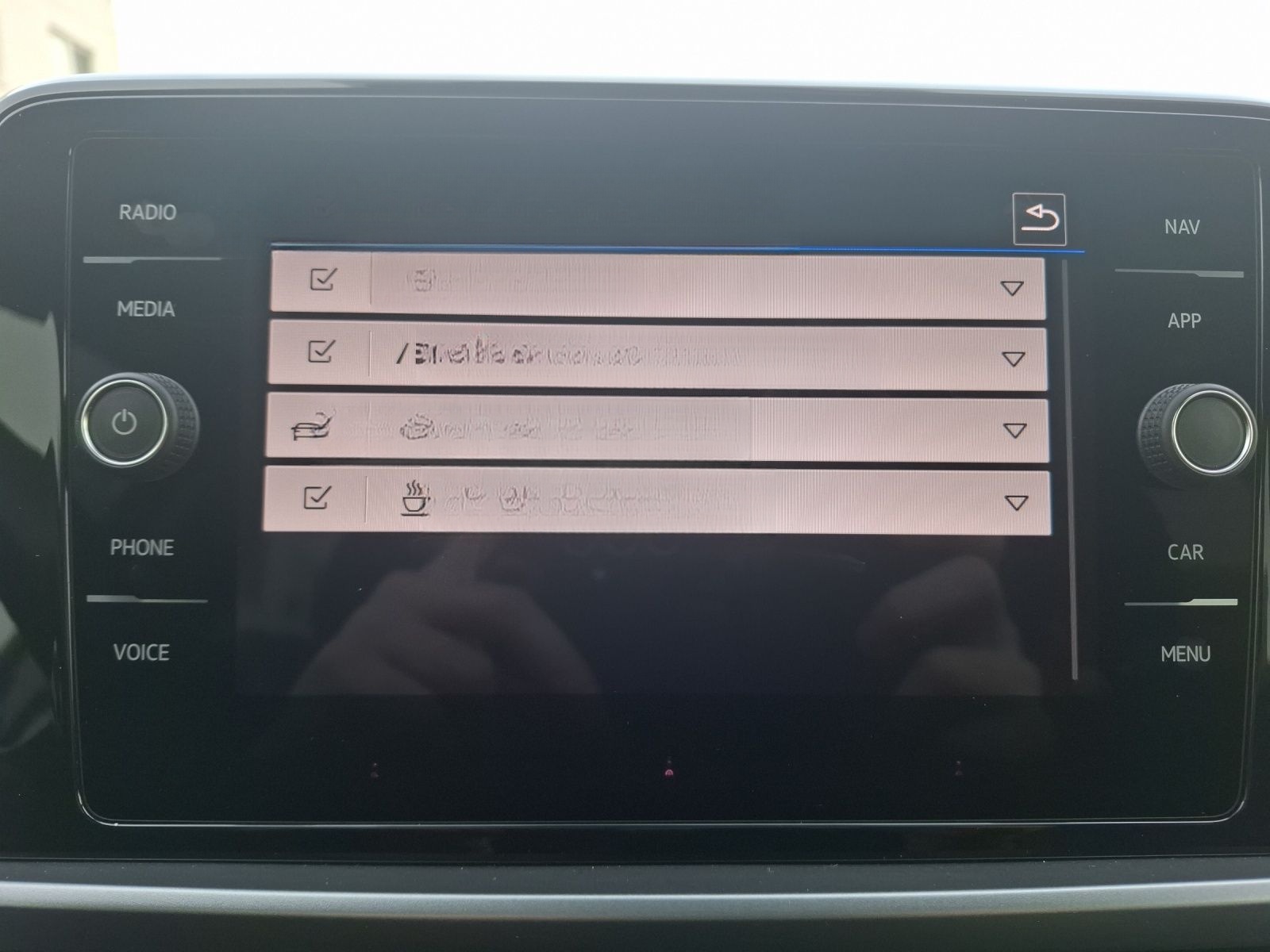 Volkswagen T-Roc TSI Life LED Navi AID Park-Assist SH LM foto 21