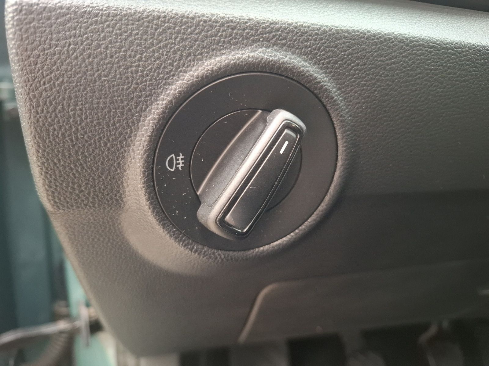 Volkswagen T-Roc TSI Life LED Navi AID Park-Assist SH LM foto 23