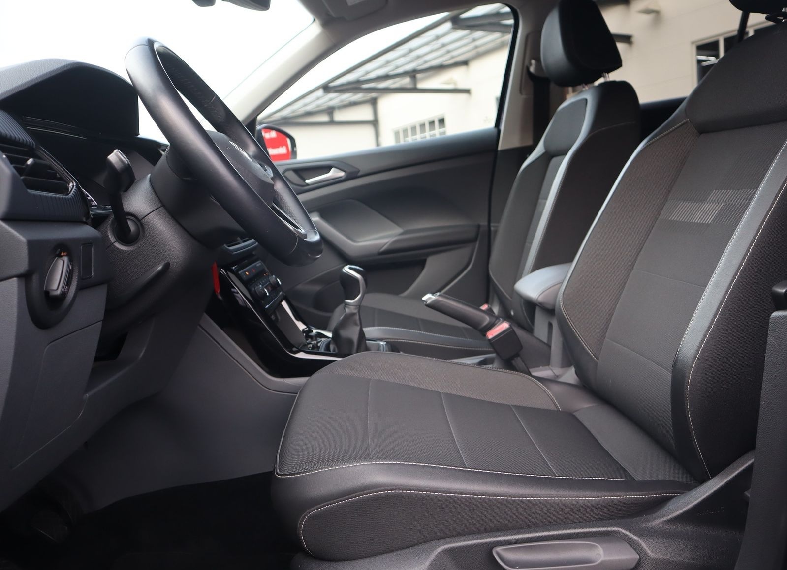 Volkswagen T-Cross 1.0 Life AHK ACC LED DAB PDC Totwinkel foto 27