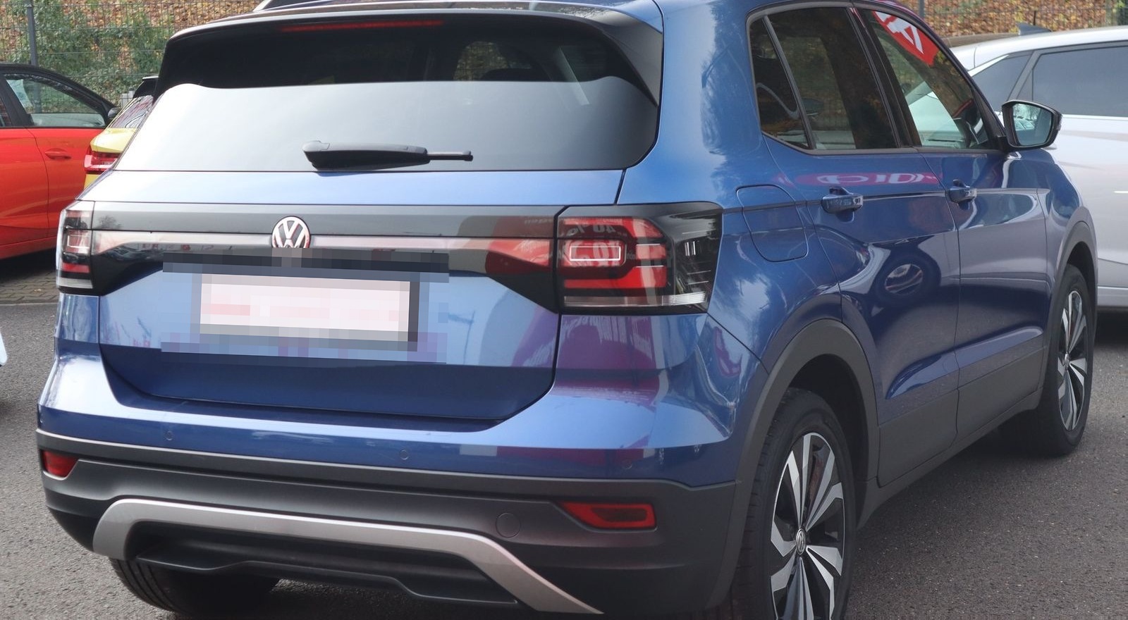 Volkswagen T-Cross 1.0 Life AHK ACC LED DAB PDC Totwinkel foto 5