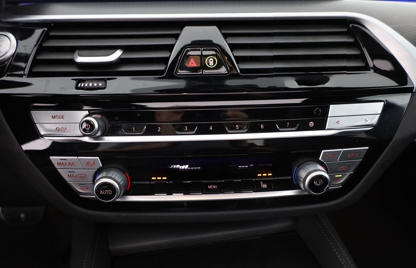 BMW 520d M Sport MHEV LED Tempomat Sitzheizung foto 12