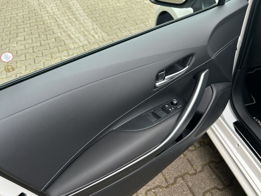 Toyota Corolla 2.0 Hybrid Touring Sports Teamplayer foto 16