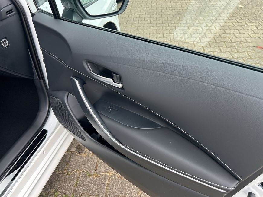 Toyota Corolla 2.0 Hybrid Touring Sports Teamplayer foto 19