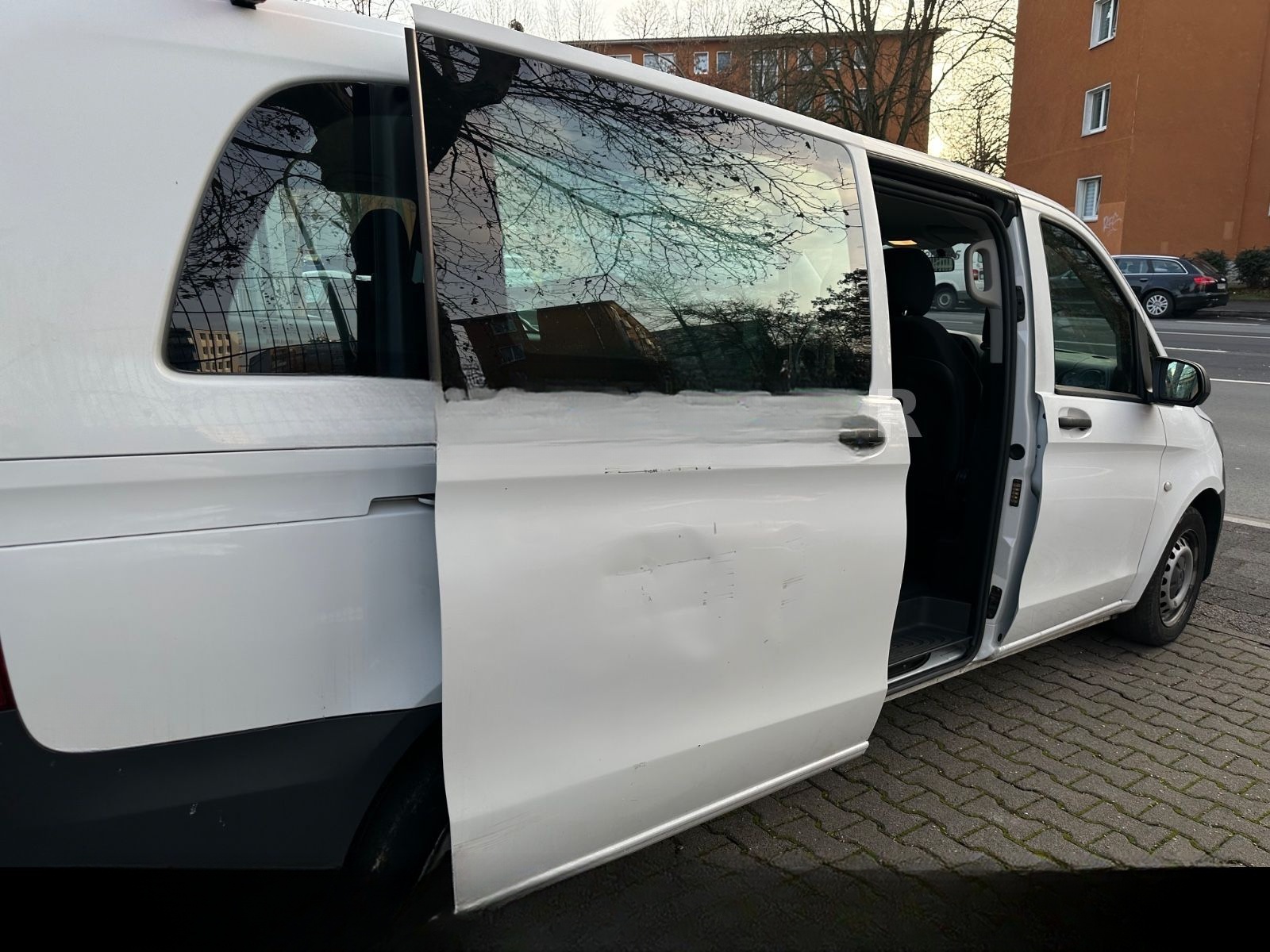 Mercedes-Benz Vito Tourer 109  CDI Pro FWD extralang 9 Sitze foto 17