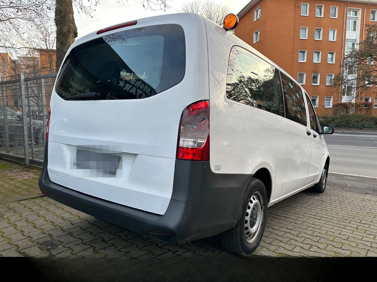 Mercedes-Benz Vito Tourer 109  CDI Pro FWD extralang 9 Sitze foto 6