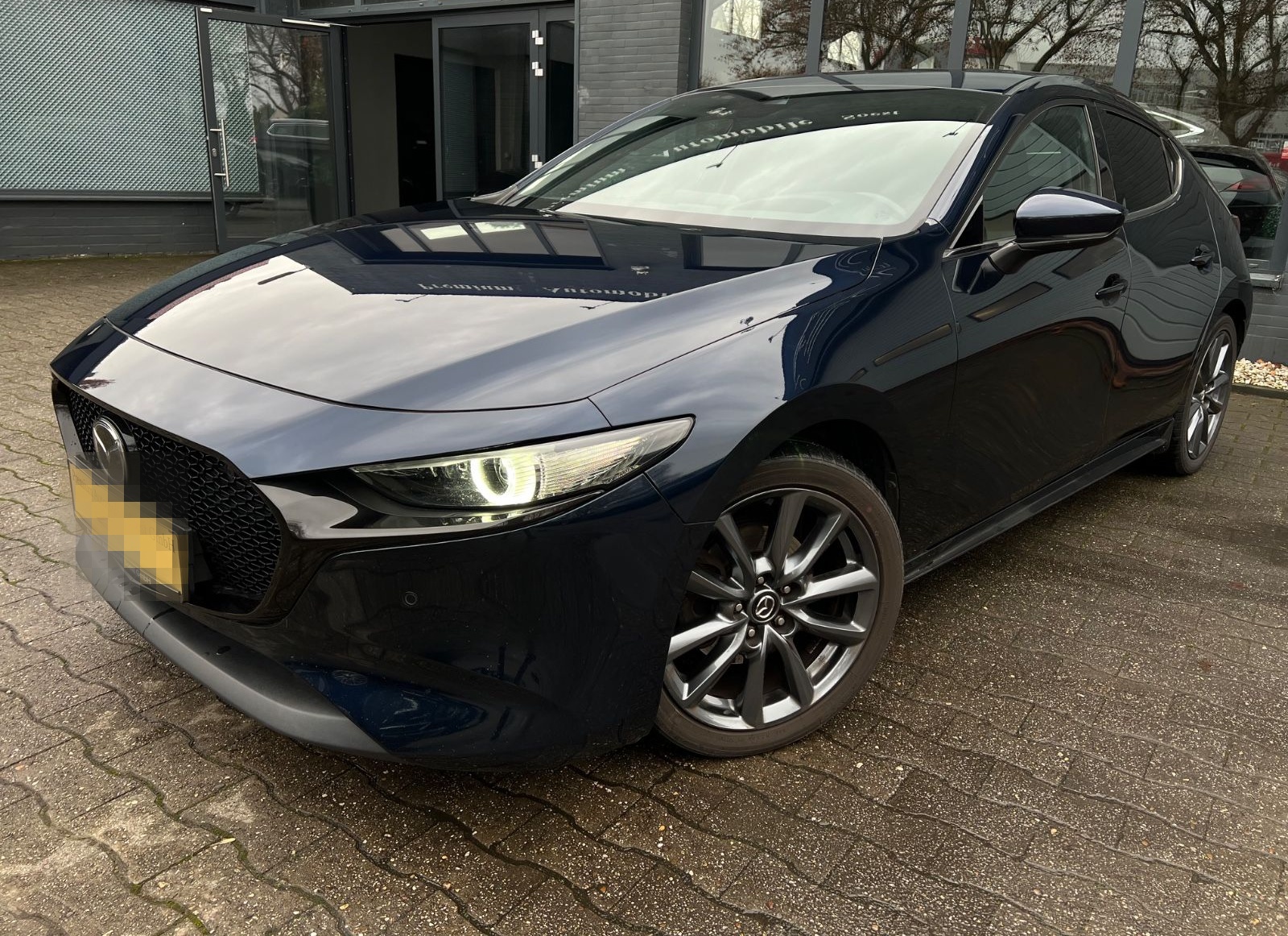 Mazda 3 Lim. 5-trg. *HUD*NAVI*KAMERA* foto 2