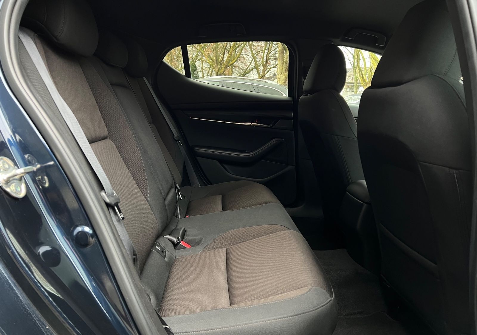 Mazda 3 Lim. 5-trg. *HUD*NAVI*KAMERA* foto 10