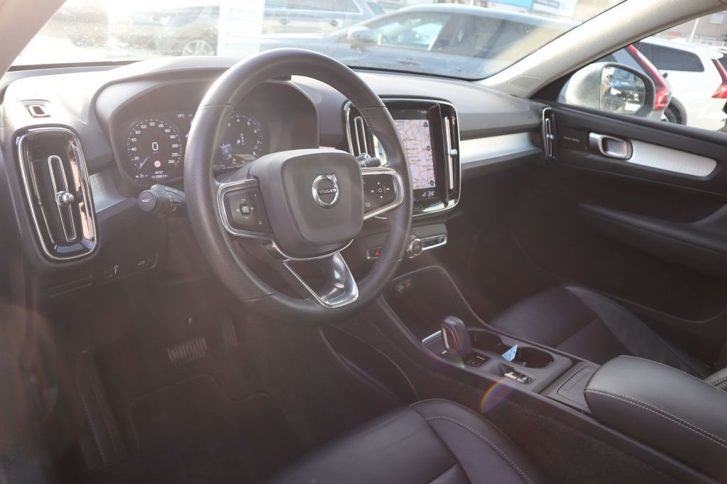 Volvo XC40 T4 Geartronic Momentum|AHK|NAVI|LEDER|SHZG foto 18
