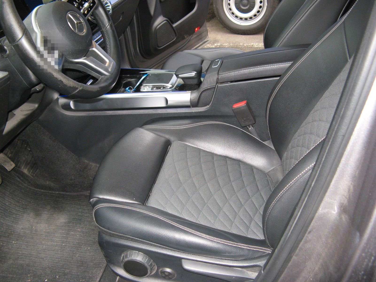 Mercedes-Benz GLB 200d  progressiv AMG design foto 10